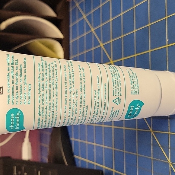 Hello Antiplaque Whitening Toothpaste 133g New Tube - Picture 2 of 2